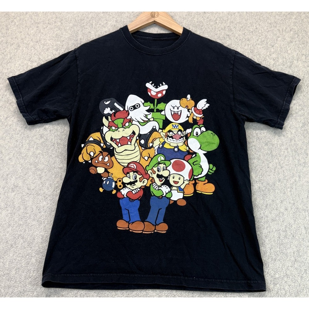 Nintendo Super Mario Unisex T-Shirt Black Short Sleeve Bros Character Graphic M
